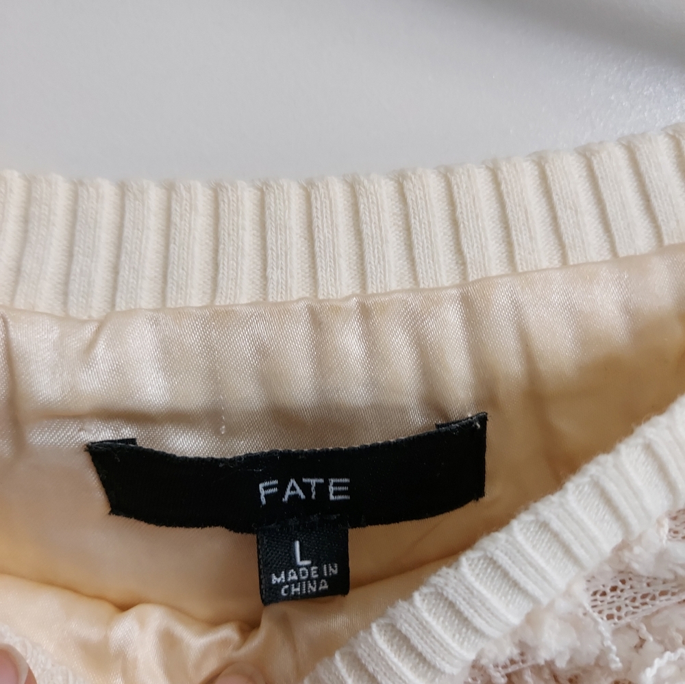 EUC FATE GLORIOUS SHAGGY CROPPED SWEATER TOP IN CREAM - Picture 7 of 9